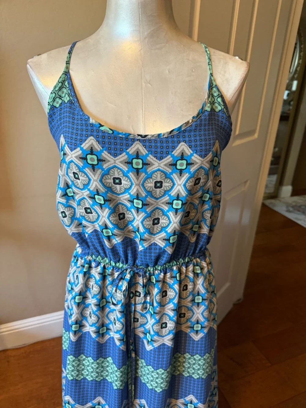 Banana Republic Blue & Aqua Geometric Maxi Dress Spaghetti Strap Size 10 - Picture 14 of 15